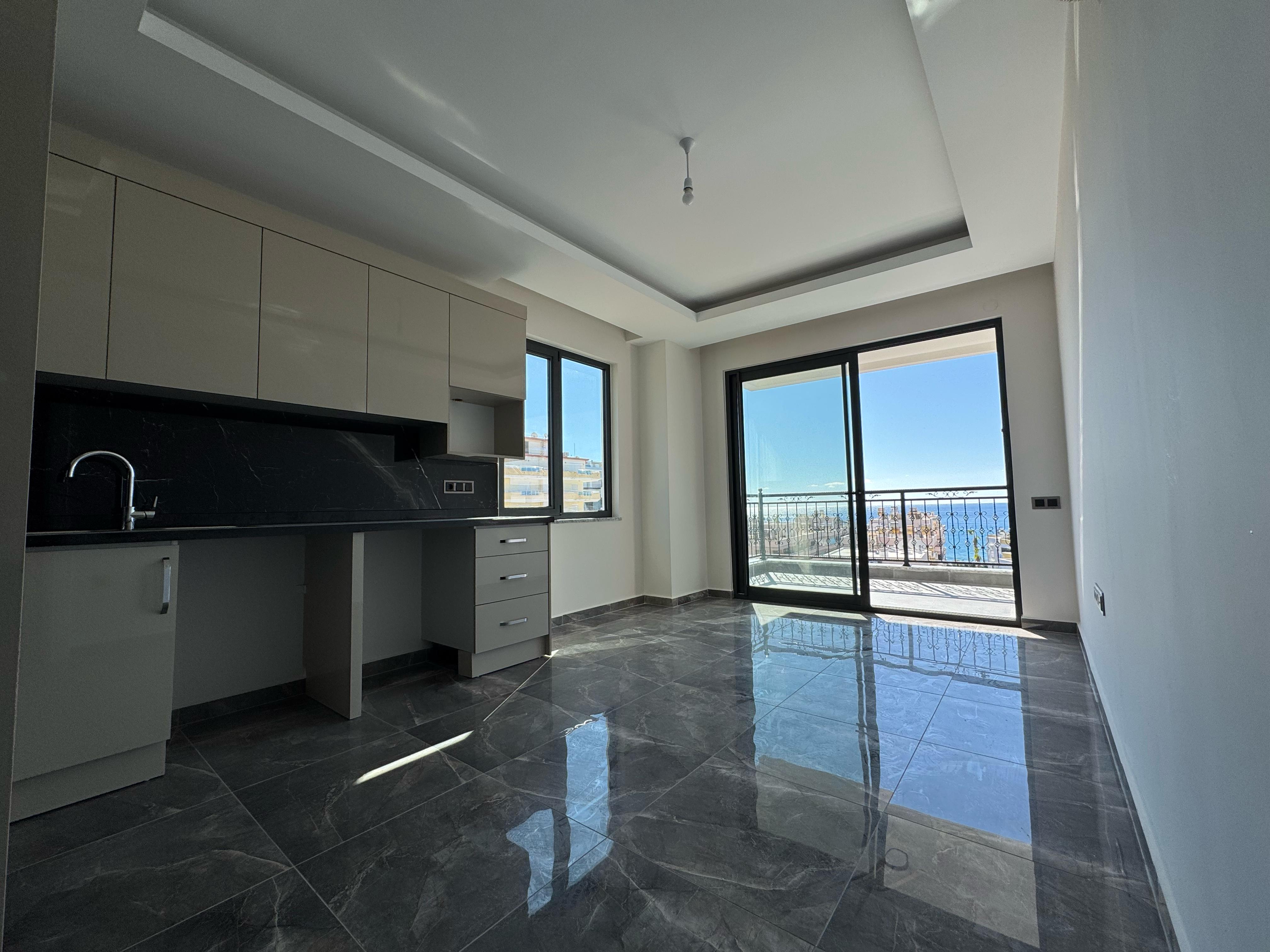 Royaal 2-Slaapkamerappartement in Mahmutlar: Ruimte en Comfort nabij Zee