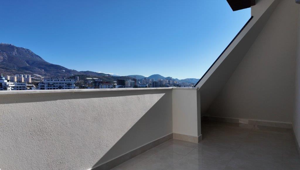 Instapklaar Duplex met Panoramisch Zeezicht in Mahmutlar: Perfect voor Staatsburgerschap