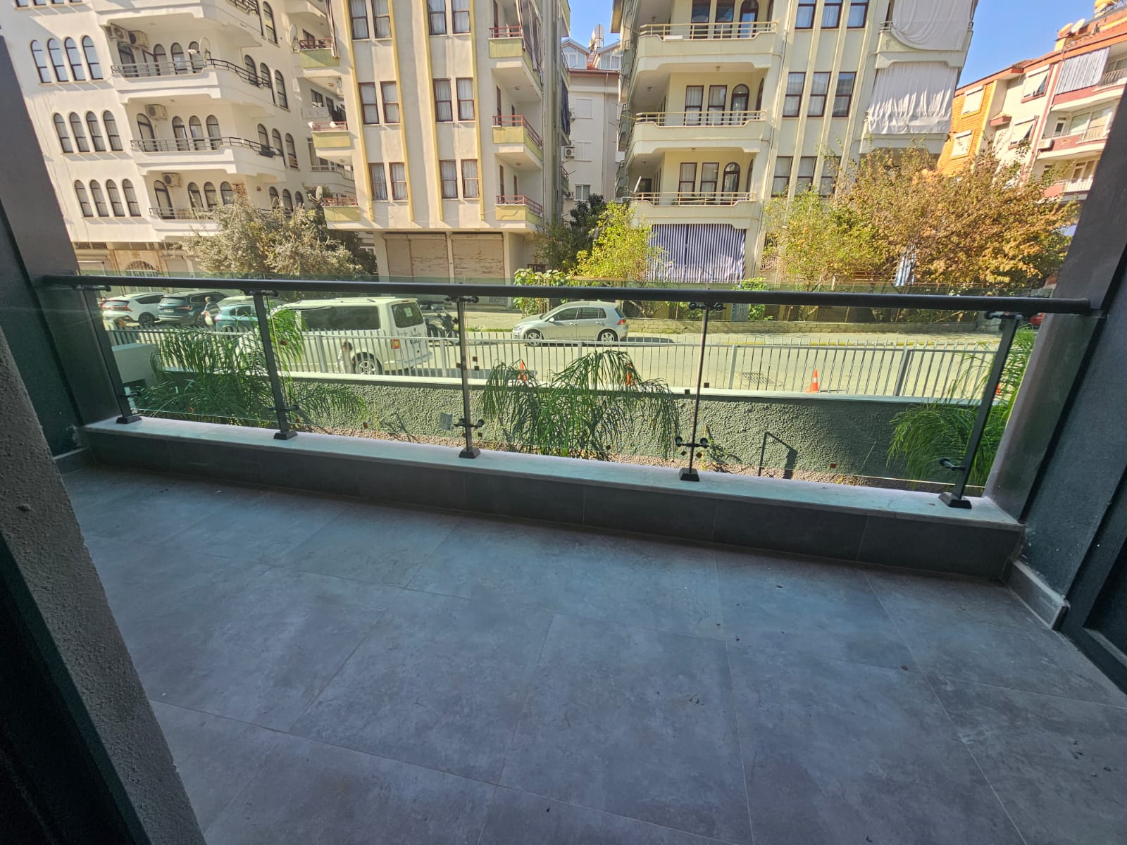 阿拉尼亚中心豪华公寓与复式住宅：尊享地中海生活与卓越投资