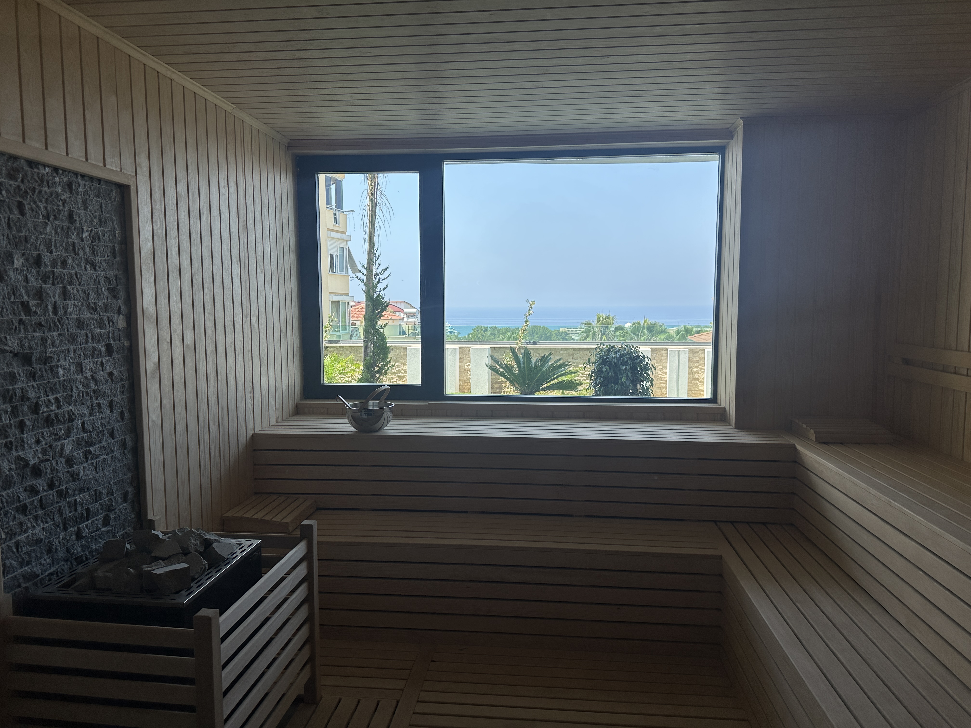 阿夫萨拉尔奢华公寓：土耳其里维埃拉海滨生活新篇章