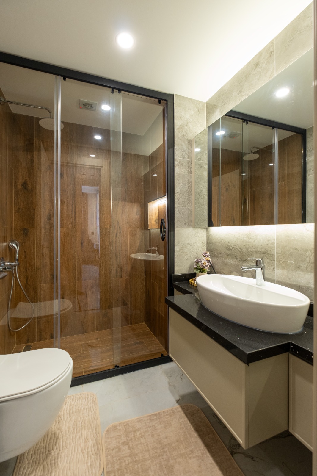 Moderne Oase: Luksuriøse Leiligheter og Duplexer i Oba