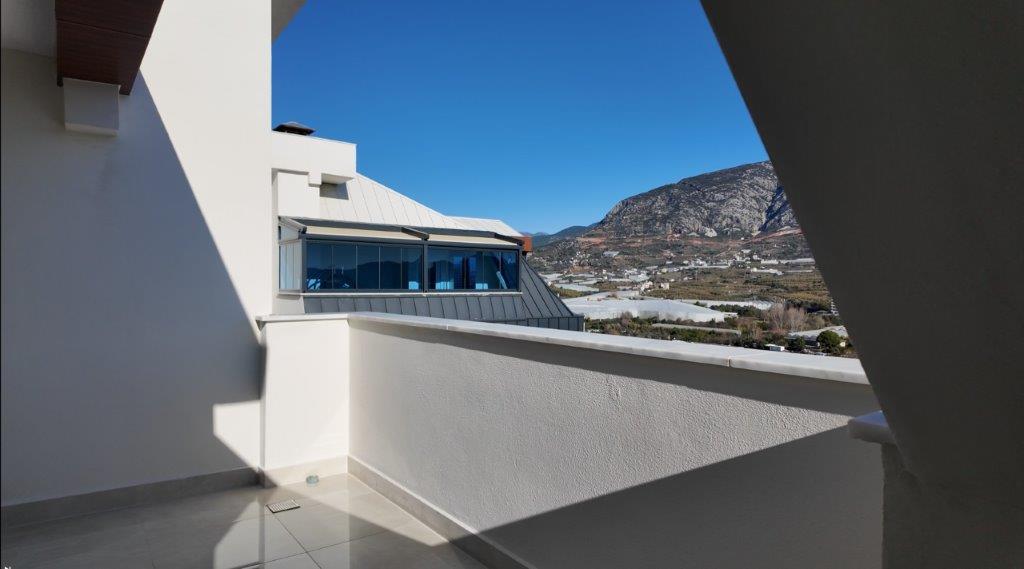 Instapklaar Duplex met Panoramisch Zeezicht in Mahmutlar: Perfect voor Staatsburgerschap