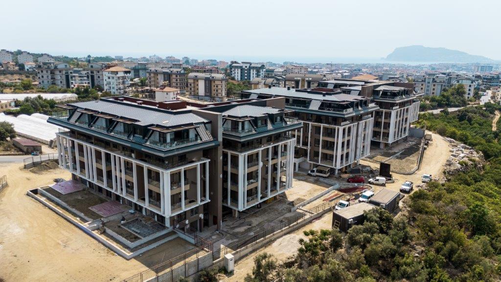 Moderne Oase: Luksuriøse Leiligheter og Duplexer i Oba