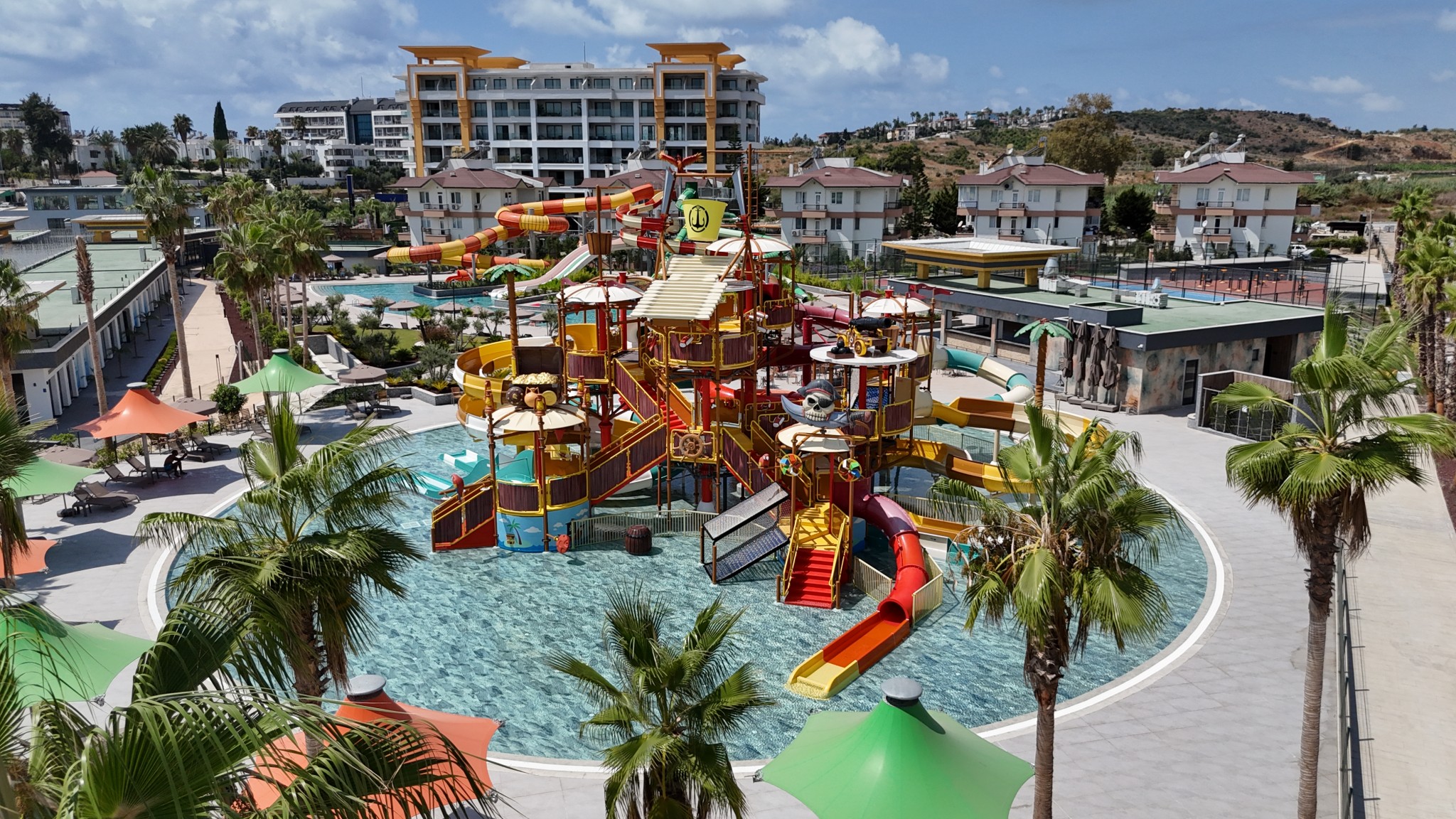 蔚蓝海岸的璀璨明珠：阿兰尼亚Payallar奢华海景公寓与复式官邸