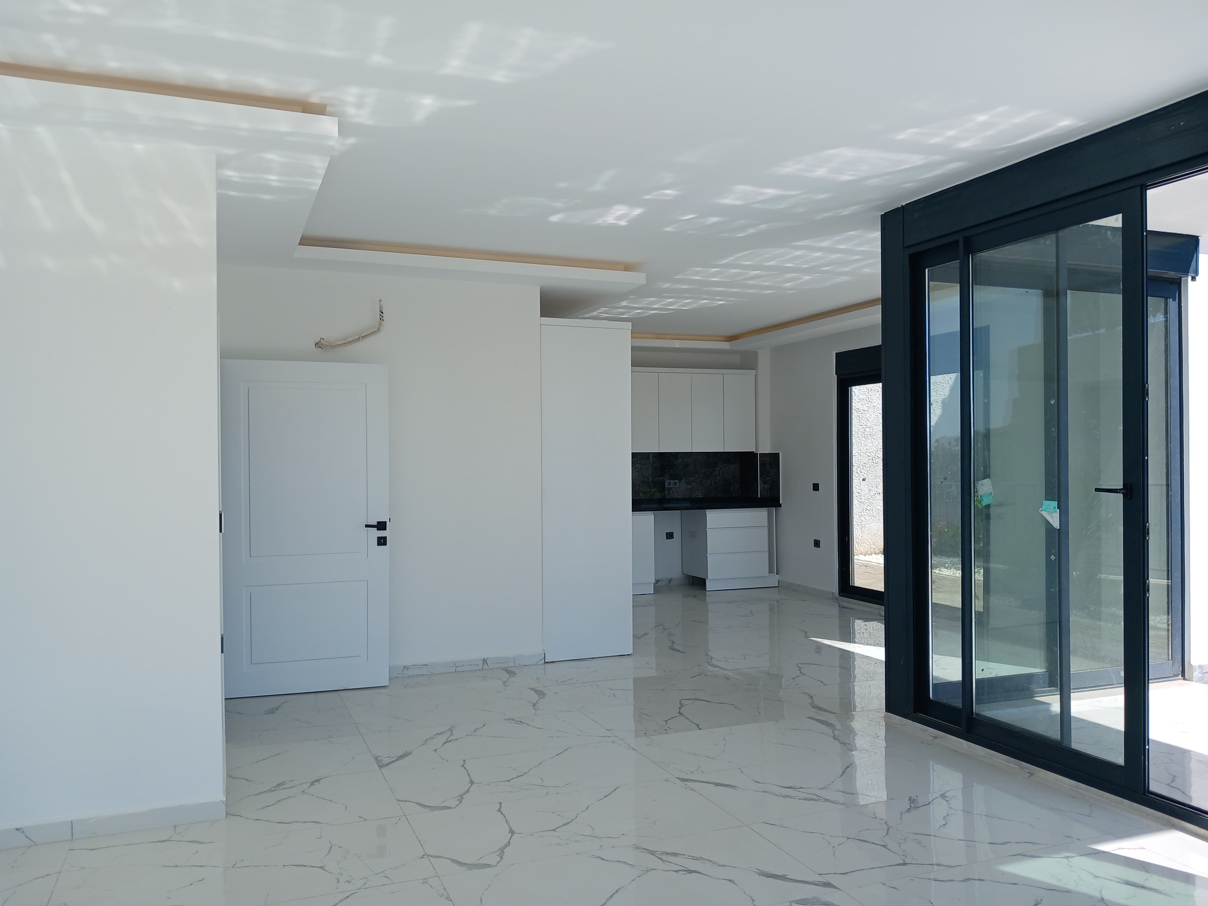 Сучасна 4-спальна вілла в Каргиджаку: приватний оазис біля Аланії