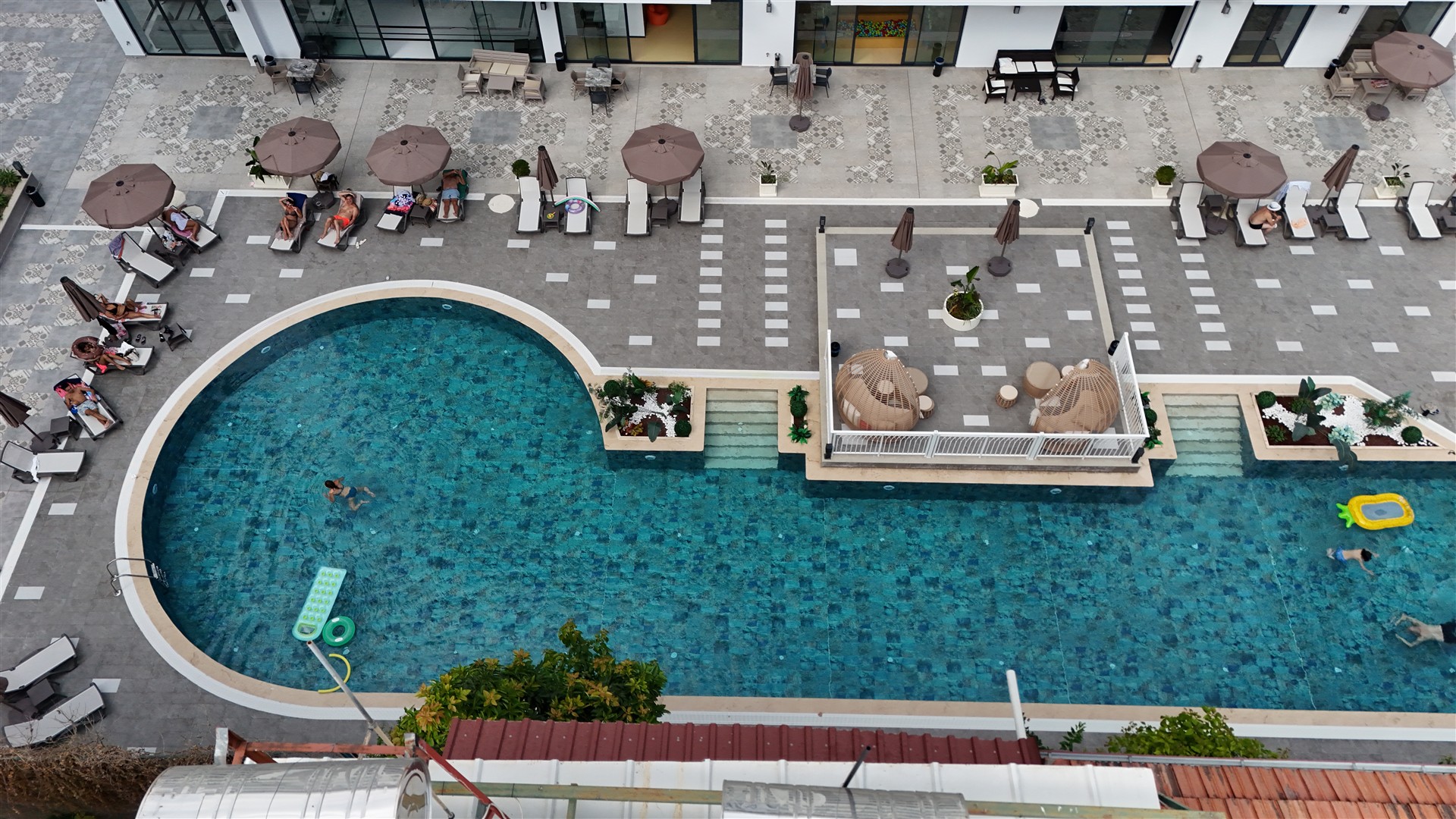 Алания Меркездегі таңдаулы заманауи пәтерлер: Клеопатра жағажайына жақын