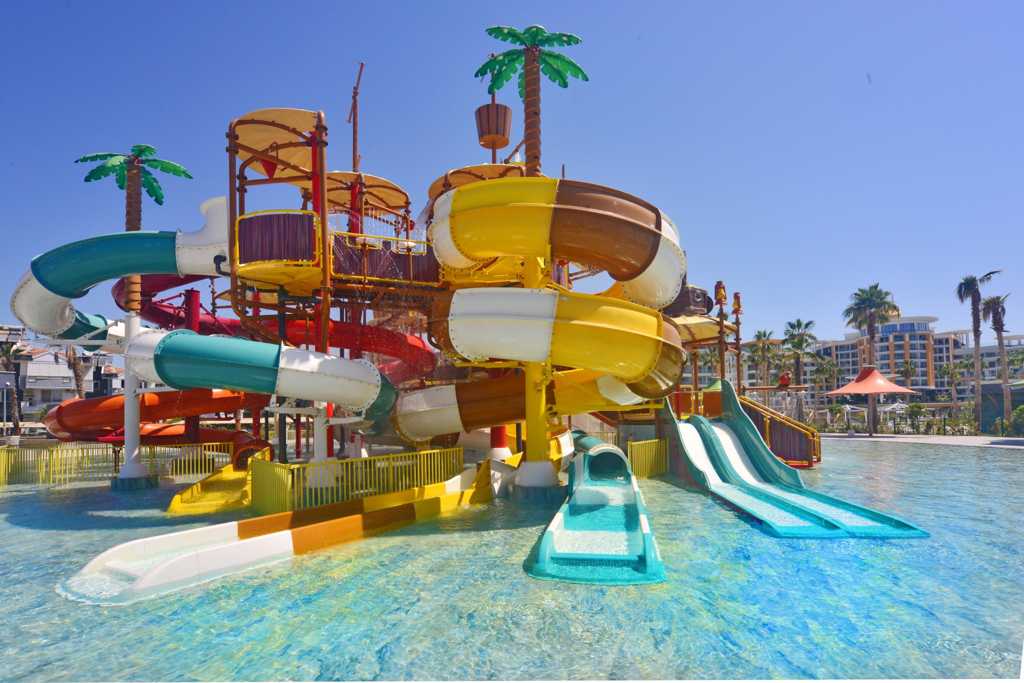 蔚蓝海岸的璀璨明珠：阿兰尼亚Payallar奢华海景公寓与复式官邸