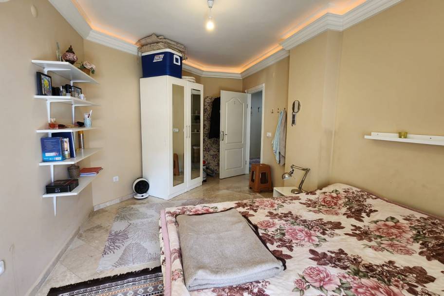 Élégant Appartement Meublé à Cikcilli, Alanya, avec Piscine et Cheminée