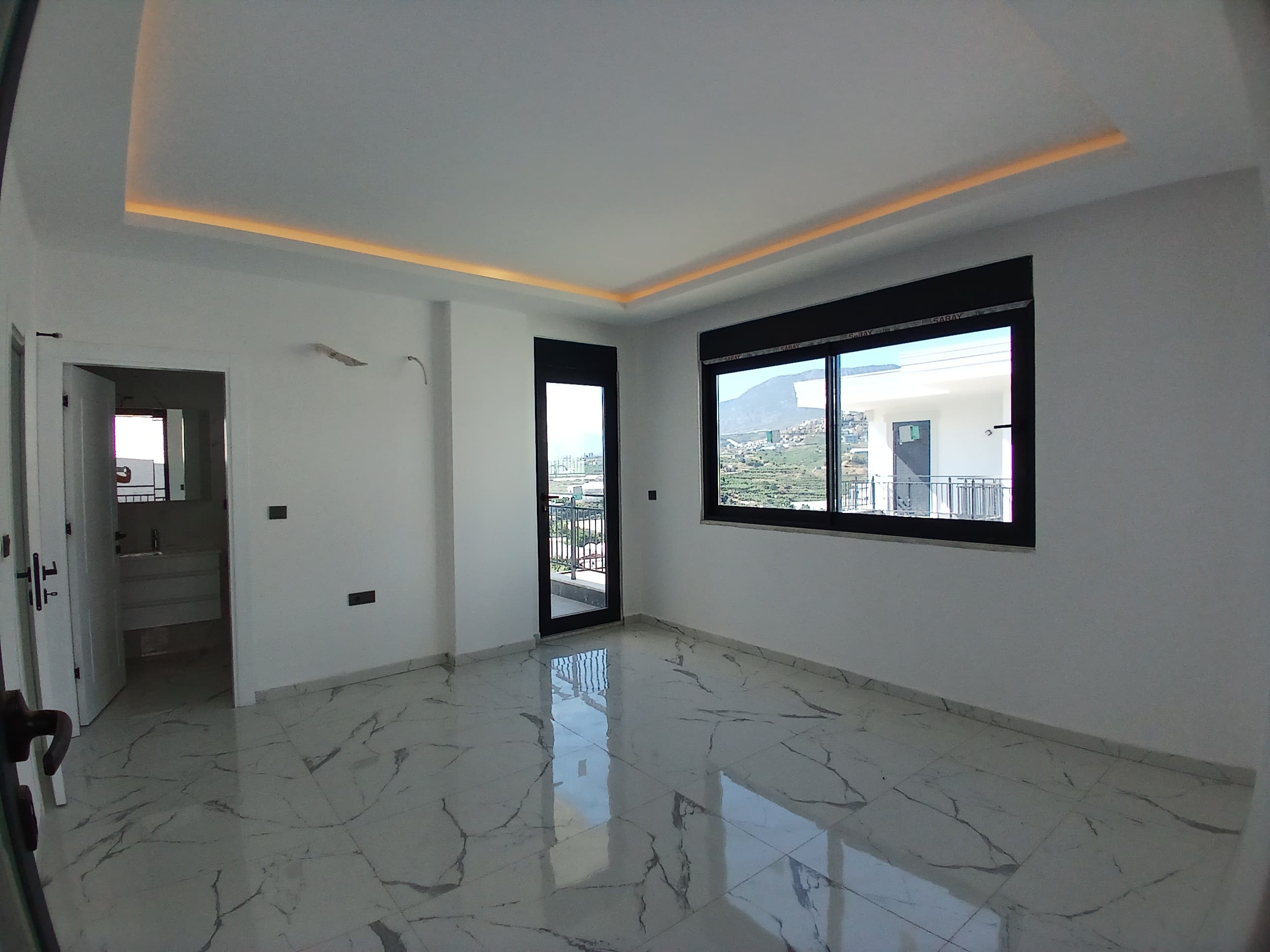 Сучасна 4-спальна вілла в Каргиджаку: приватний оазис біля Аланії