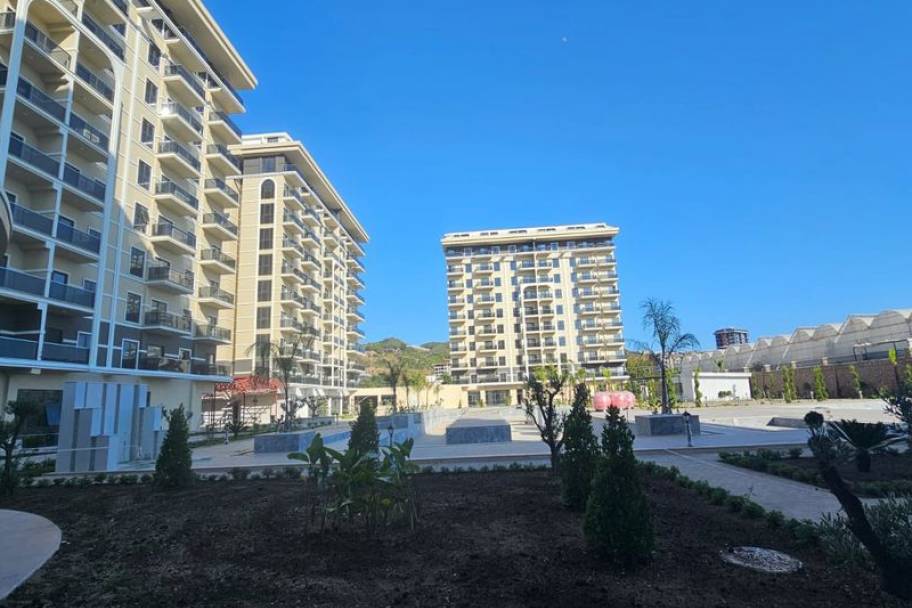 Rauhallinen Rannikkoelämä Uudessa Valossa: Ensiluokkaisia Asuntoja ja Duplexeja Demirtasissa