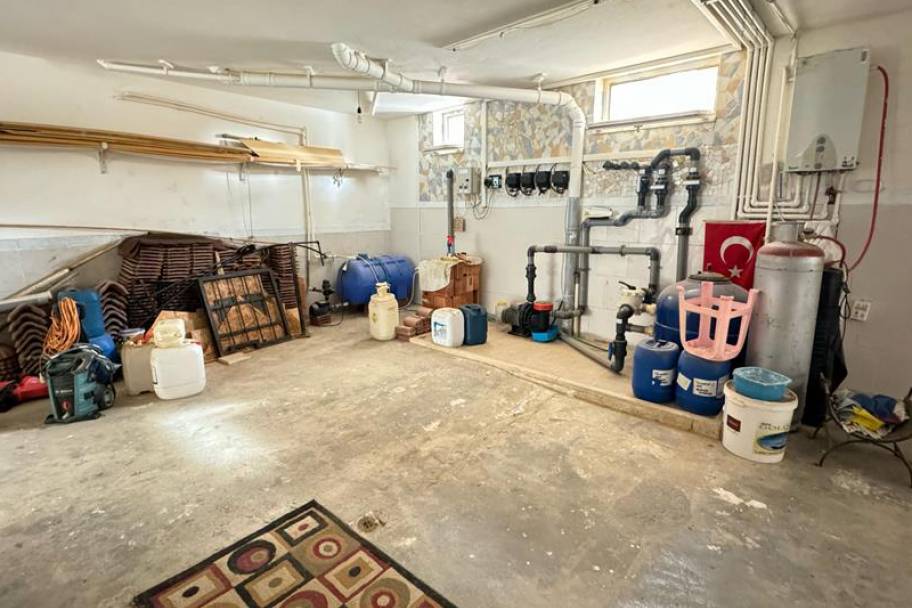 奧巴核心区1014平米顶级商业资产：尽揽阿兰亚城堡美景，开启无限投资潜能