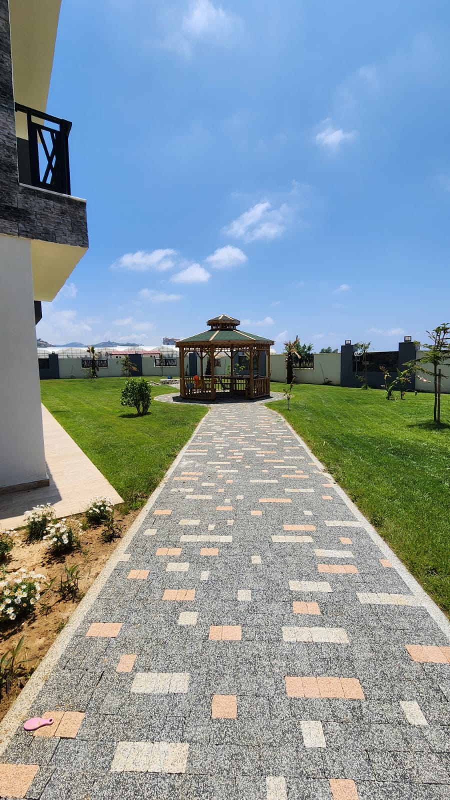 Fridfulla Kustnära Bostäder i Demirtaş, Några Steg från Medelhavet