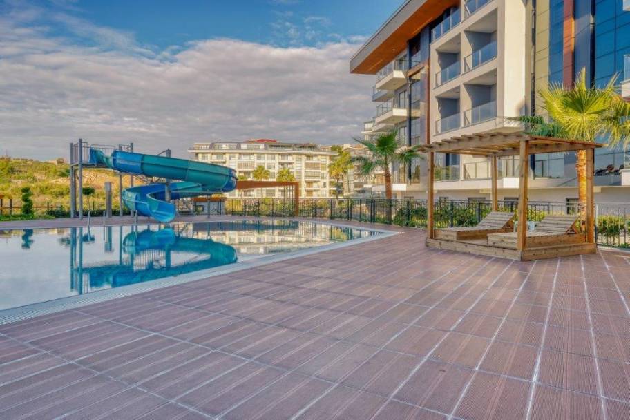 Kestelin rauhallisessa syleilyssä: Uudet, valmiit kerros- ja kaksitasoiset asunnot odottavat