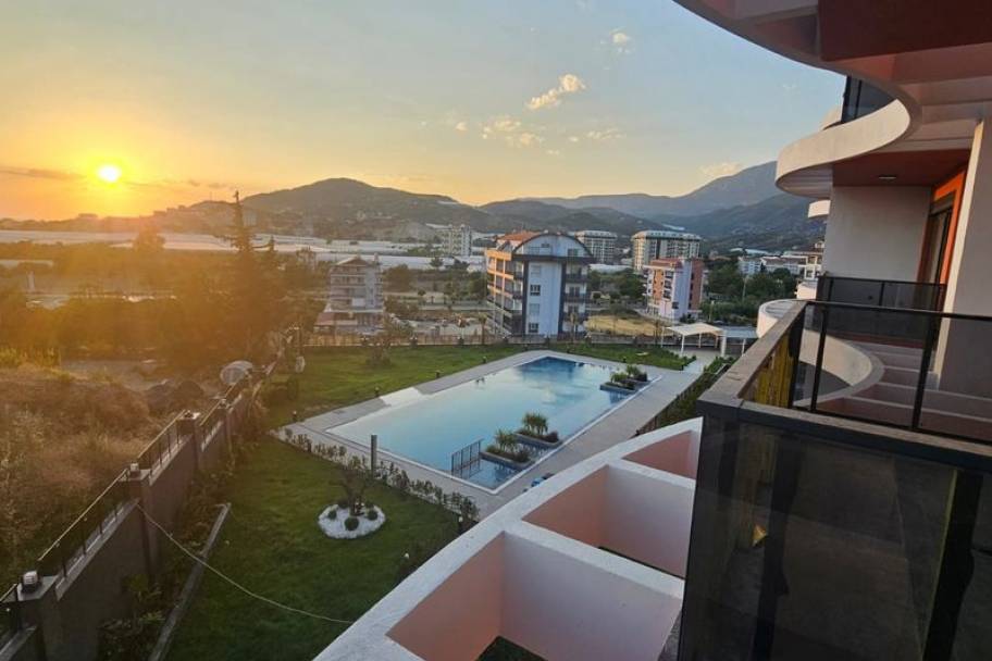 Rust en Luxe aan Zee: Premium Appartementen en Duplexen in Demirtaş, Alanya