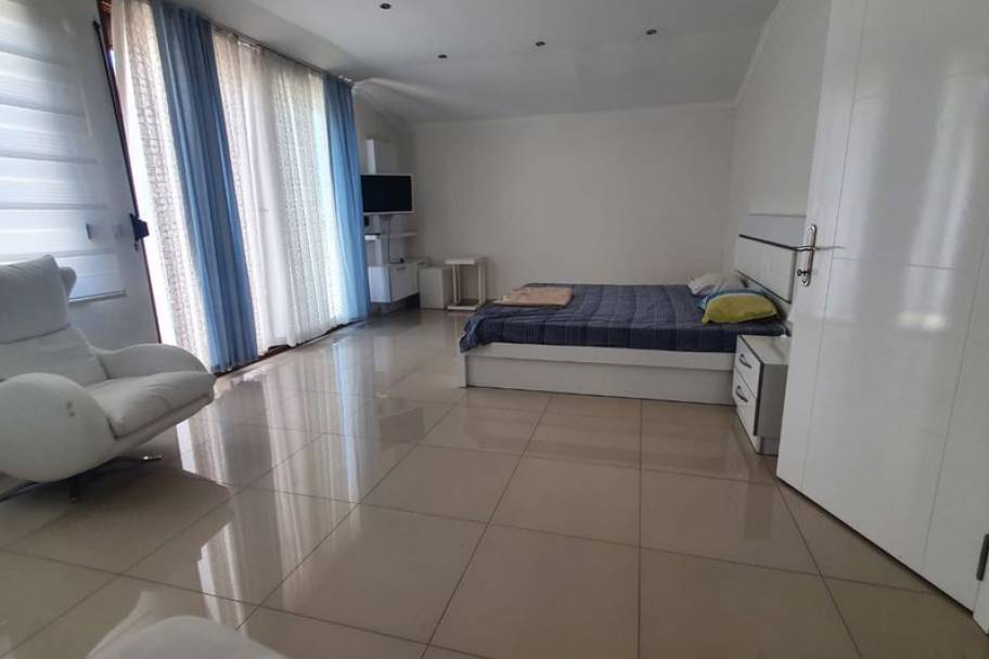 阿兰亚 Kestel 尊贵海景复式寓所：尽享地中海式优雅生活