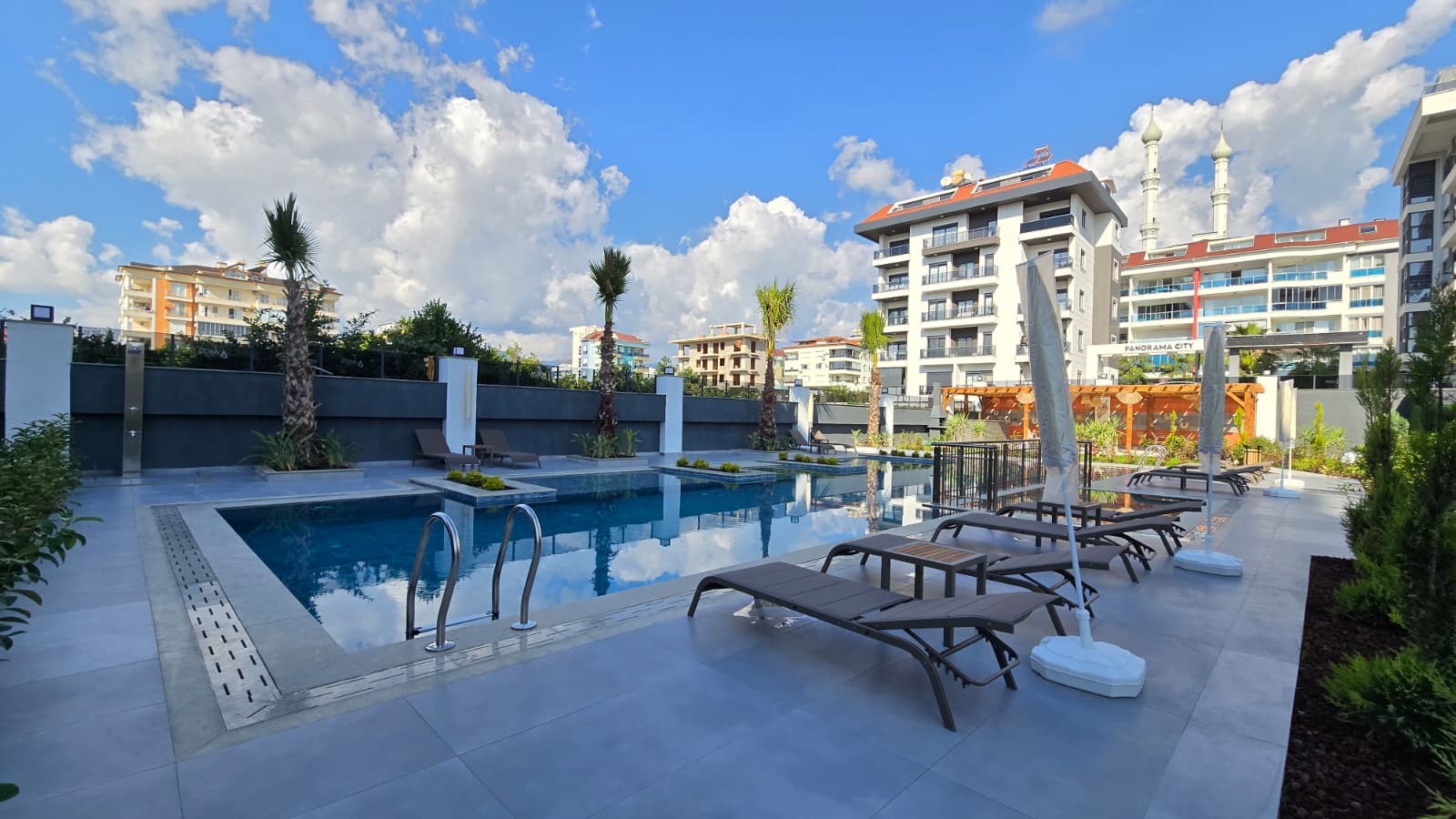 阿拉尼亚凯斯特尔：独家海滨豪华公寓与复式住宅发售