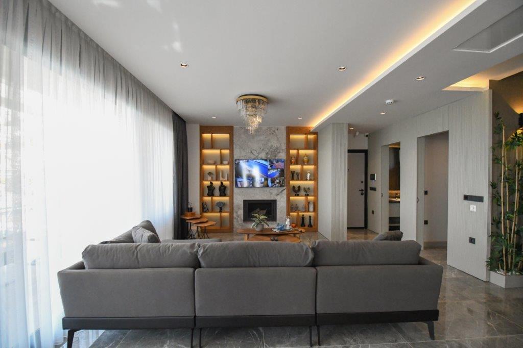 Eksklusive topvillaer i Kargicak med private pools og betagende havudsigt