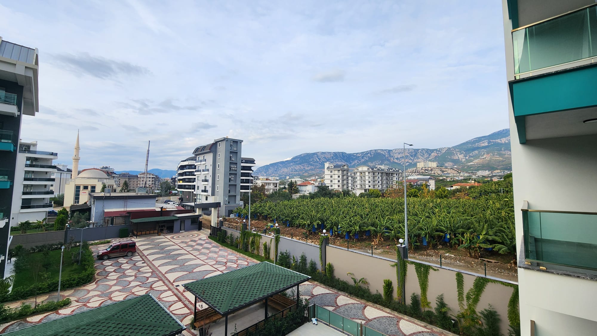 Exclusief Kustleven: Luxe Appartementen en Duplexen in Kargicak, Alanya