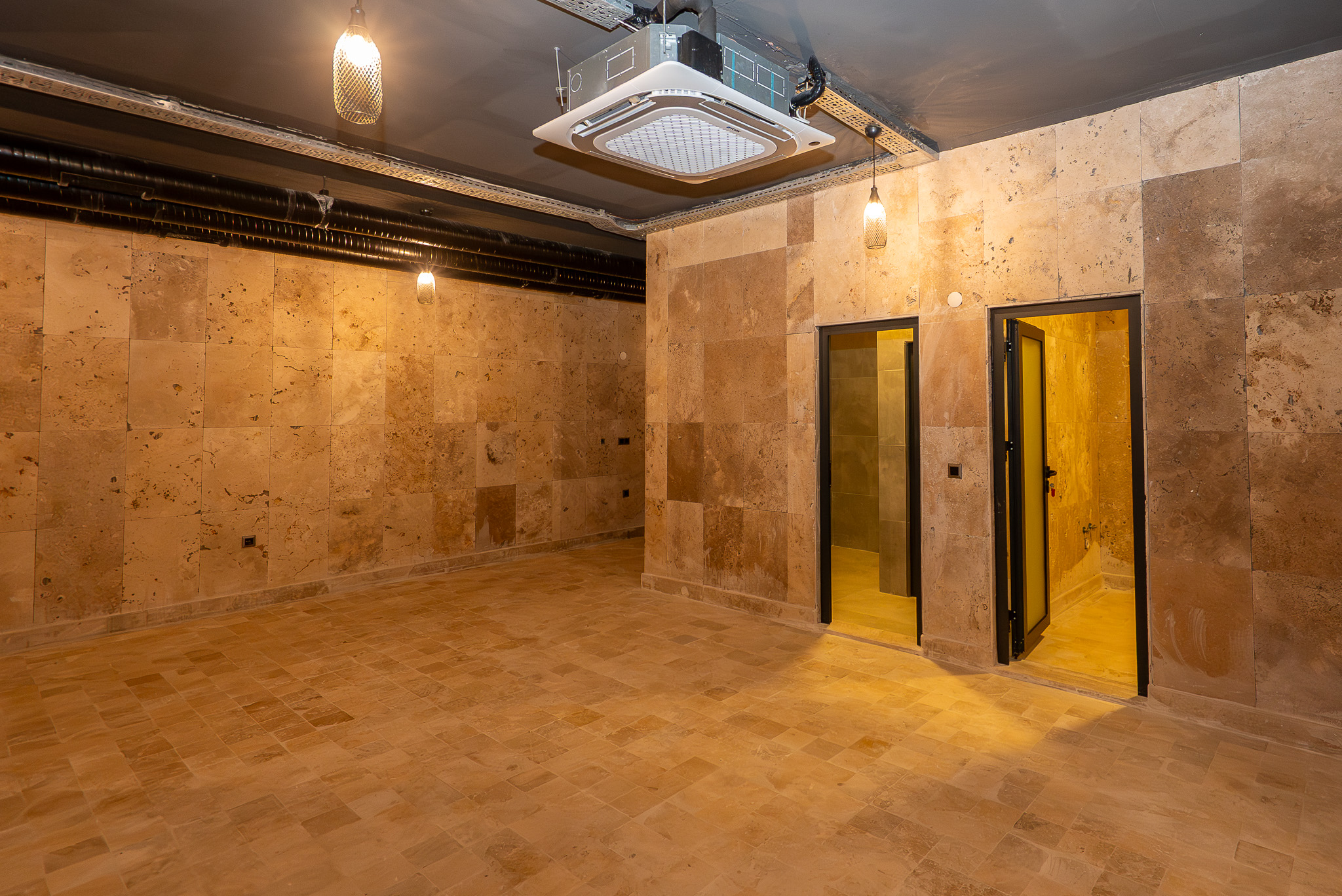 Mahmutlar Sahiline Sadece 200 Metre Mesafede, Yepyeni Deniz Yanı Daire ve Dubleksler