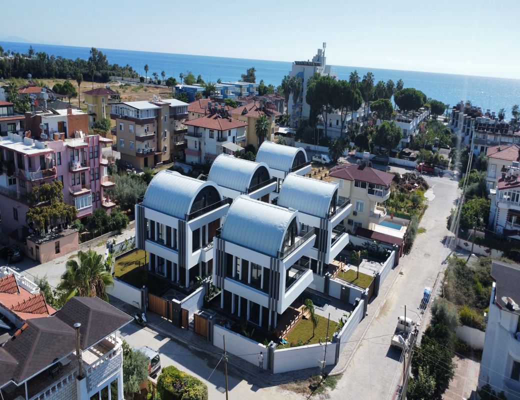 Exklusiv nybyggd villa i Konakli med pool, nära havet