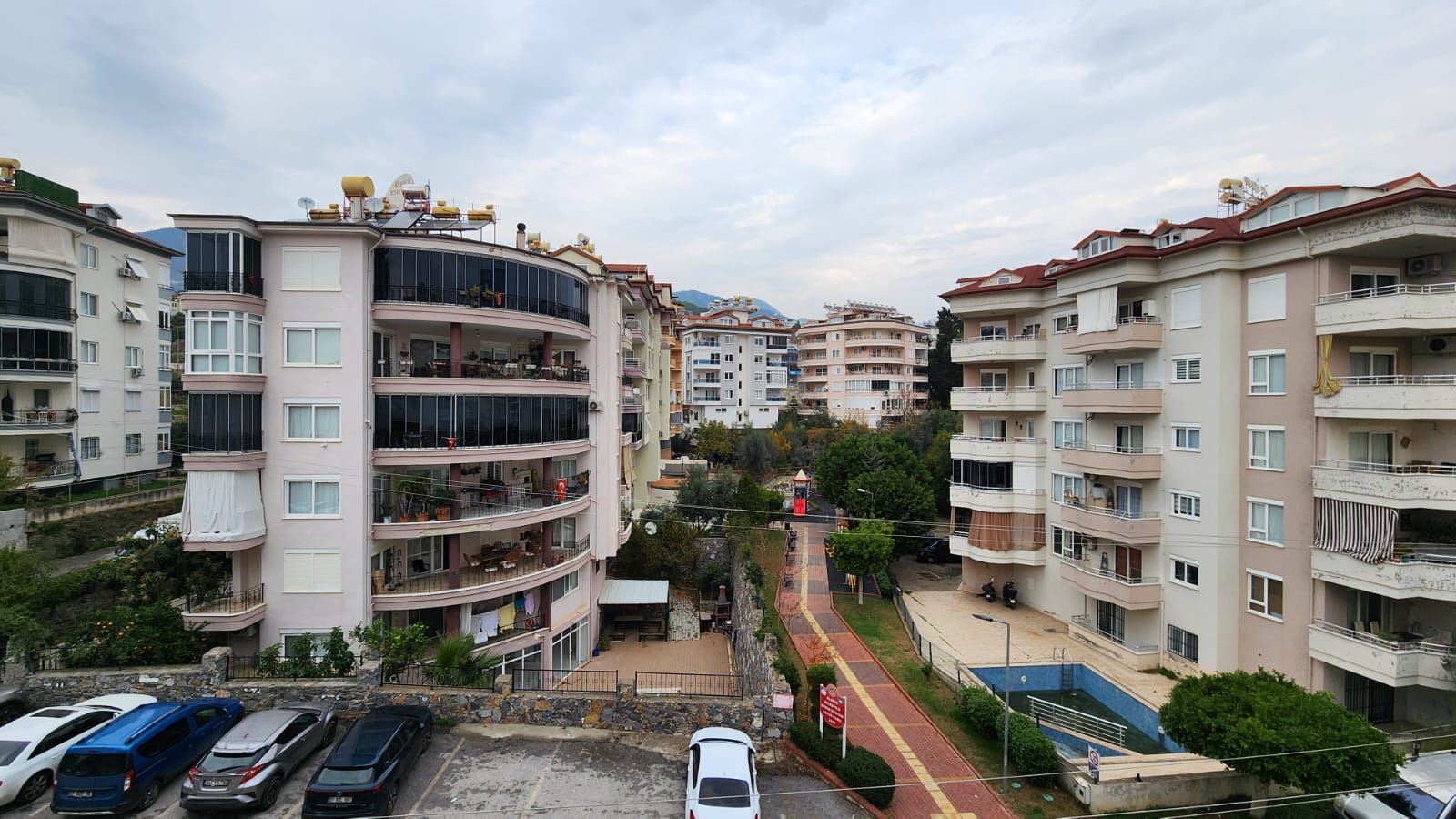 Fredfyldt Liv i Cikcilli: Eksklusiv Ufurneret Bolig til Langtidsleje