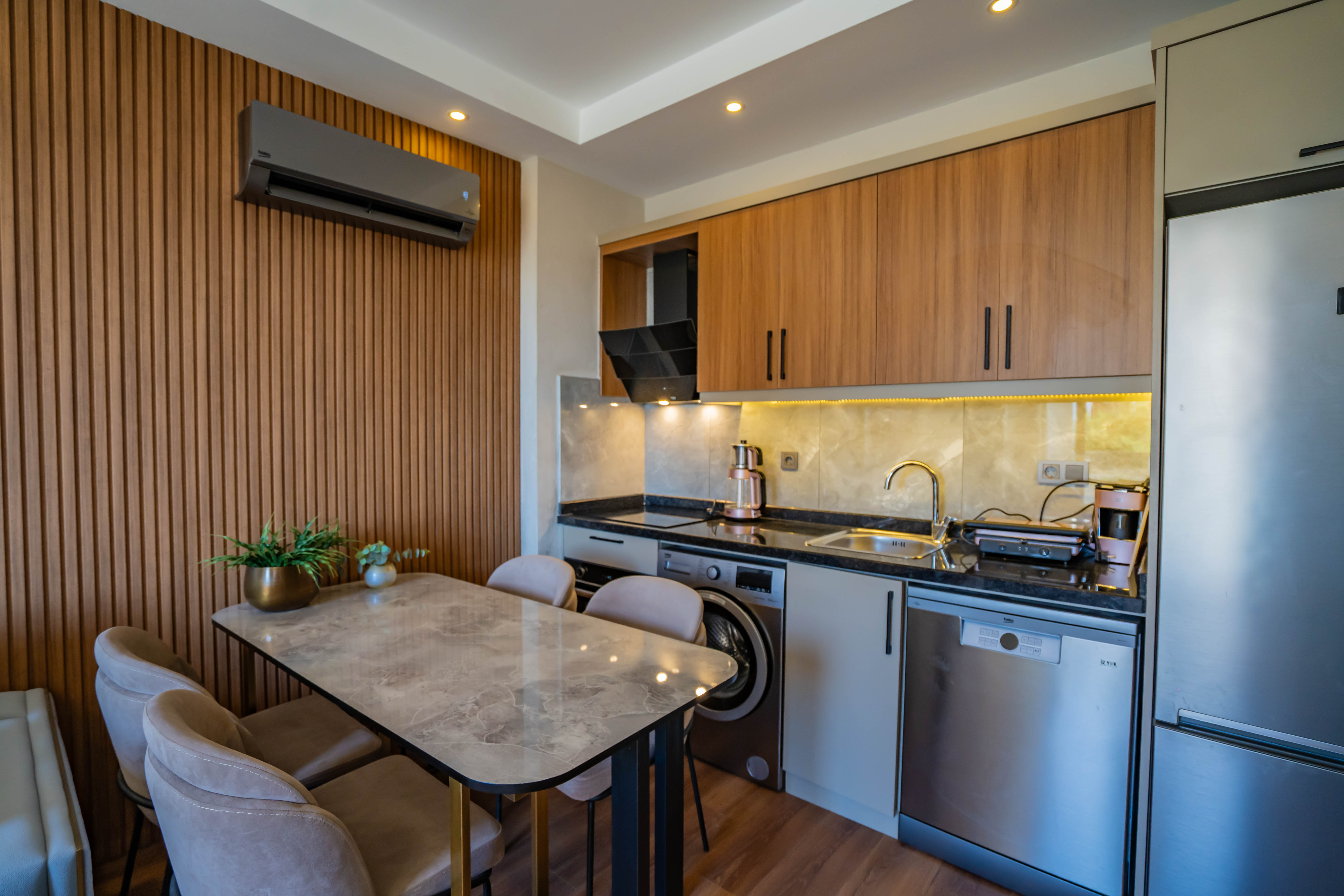 Alanya Payallar'da Özenle Tasarlanmış Kıyı Yaşamı: Prestijli Apartman ve Dubleksler