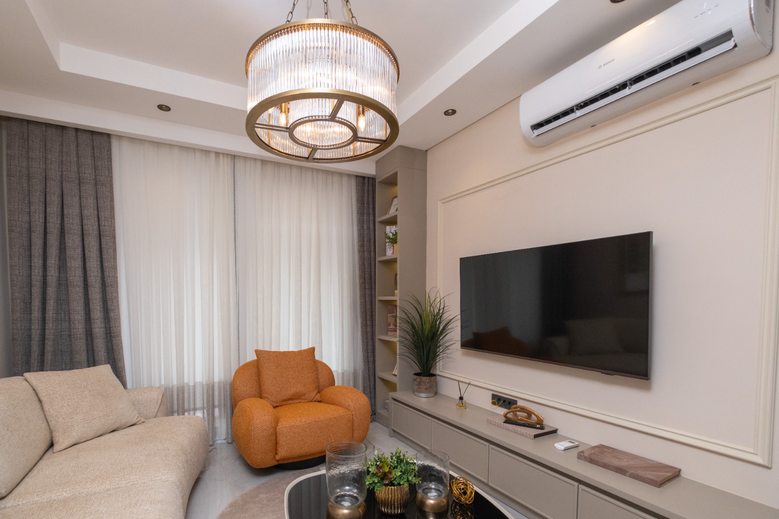 Moderne Oase: Luksuriøse Leiligheter og Duplexer i Oba