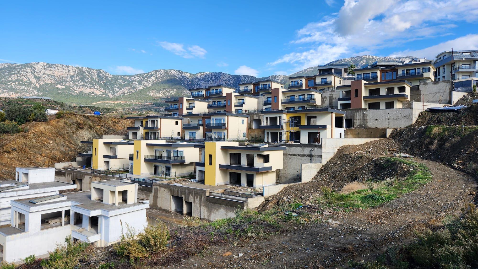 Villas de Luxe à Kargıcak : Vues Panoramiques, Piscines Privées