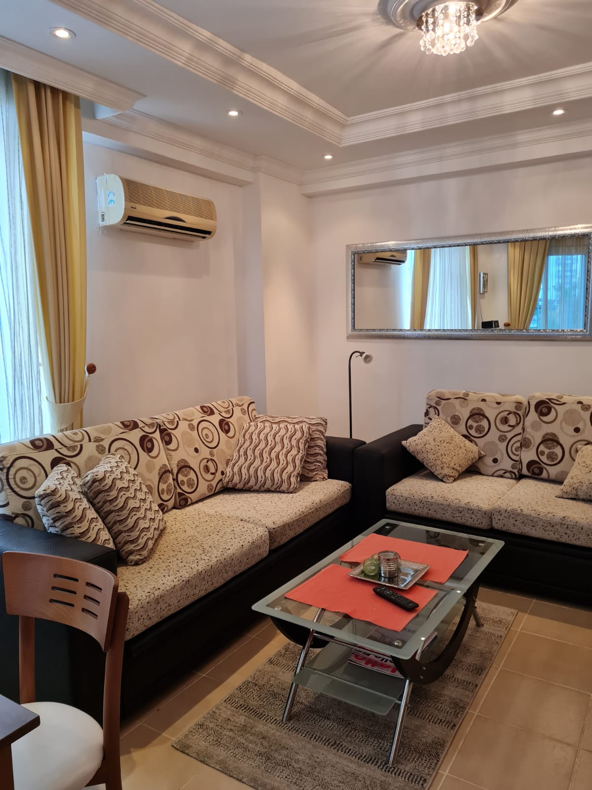 Exklusives Dachgeschoss-Apartment in Tosmur: Ruhe am Fluss, Nähe zum Meer