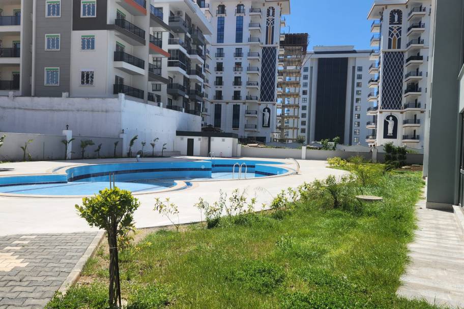 Elegante Apartments und Duplex-Wohnungen in einer neuen Resort-Residenz in Mahmutlar