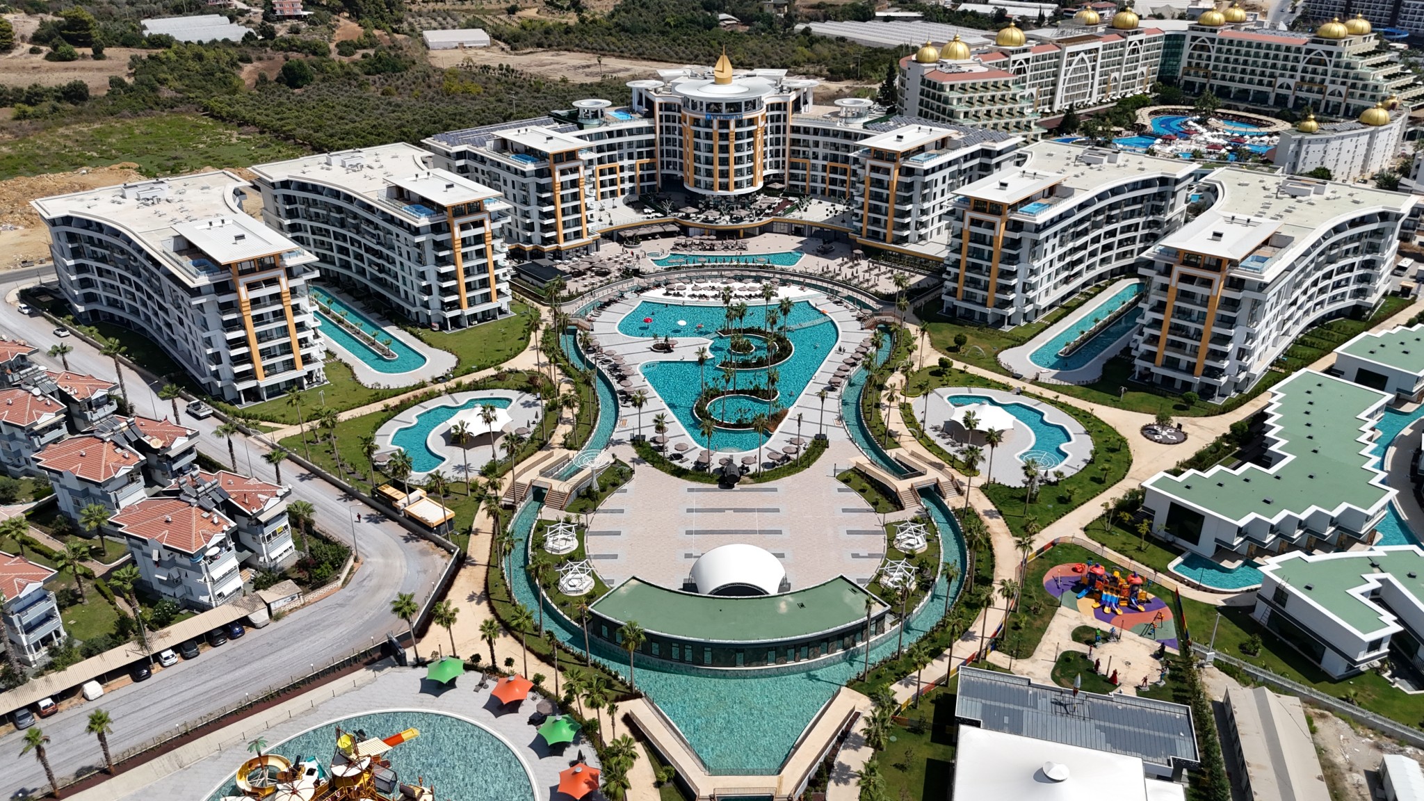 蔚蓝海岸的璀璨明珠：阿兰尼亚Payallar奢华海景公寓与复式官邸