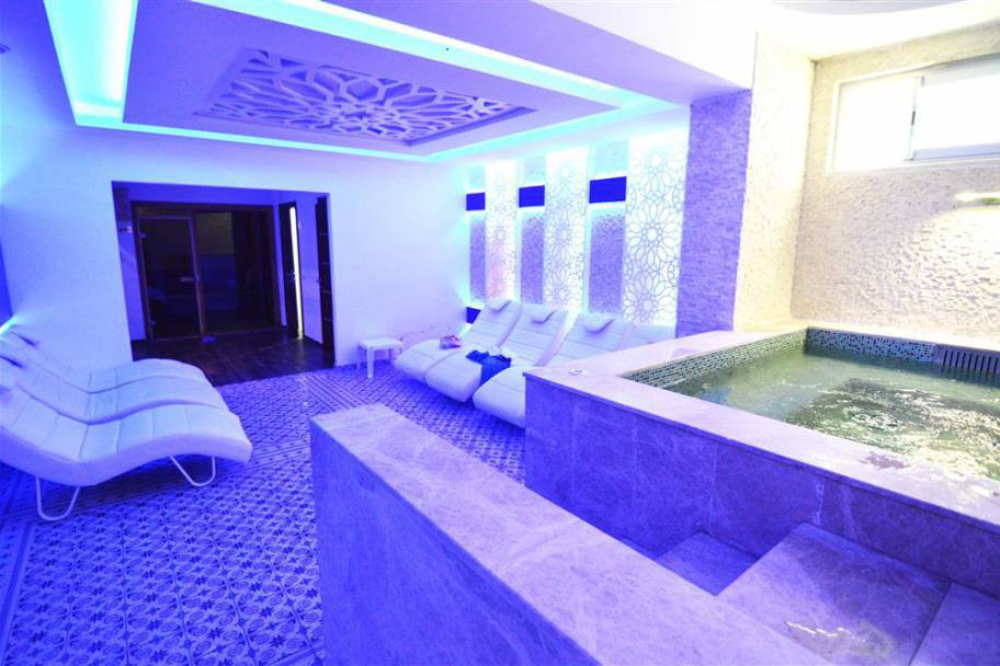 Luxe Resort-Appartement in Zonovergoten Avsallar: Uw Mediterrane Droom