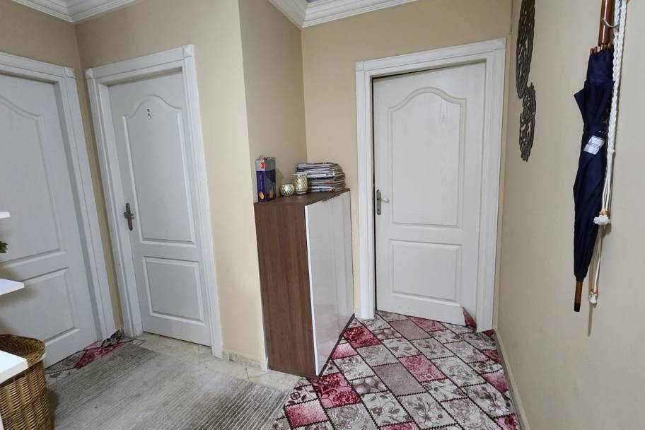 Élégant Appartement Meublé à Cikcilli, Alanya, avec Piscine et Cheminée