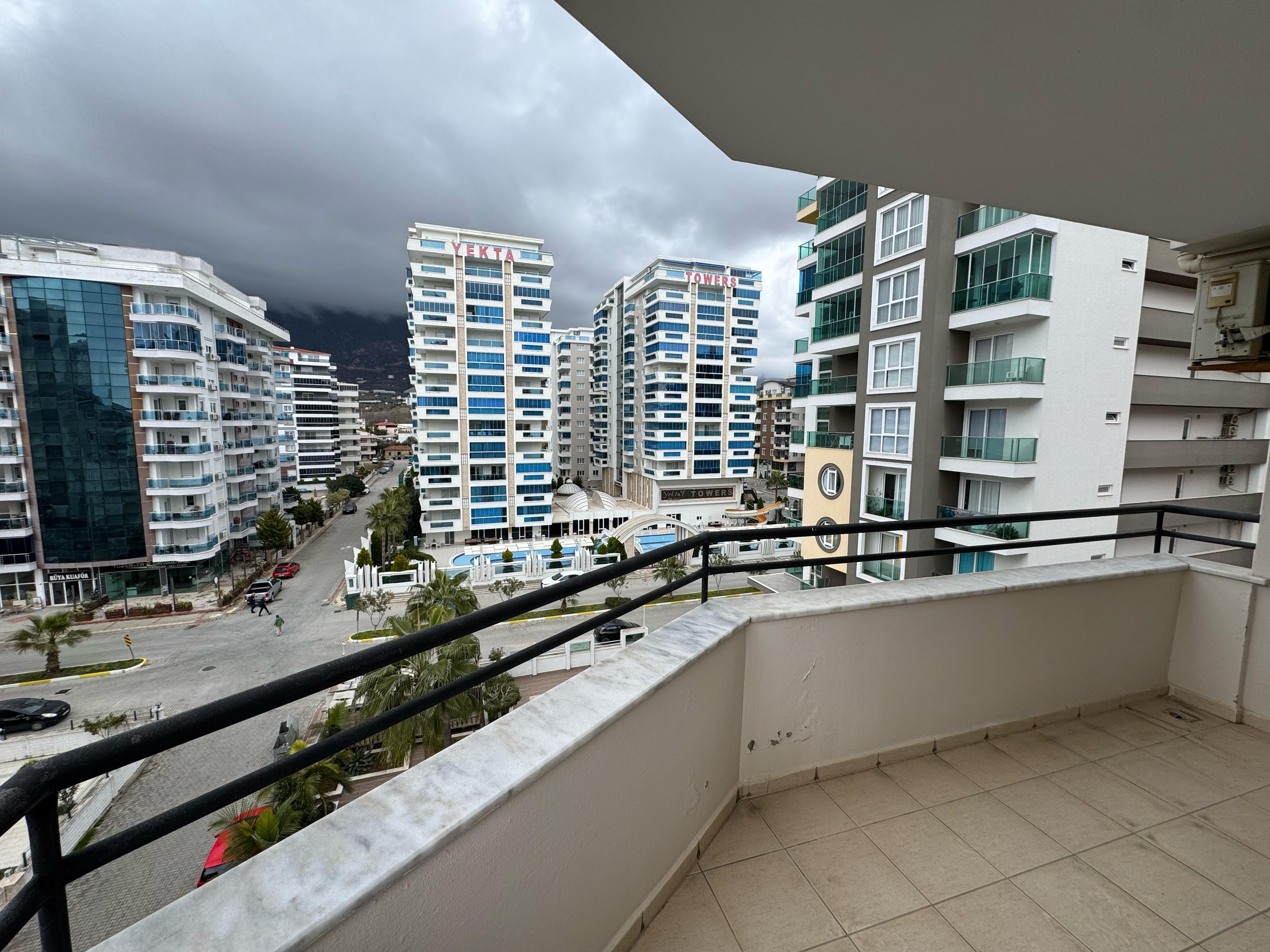 马赫穆特拉海滨豪华公寓，拎包入住，尊享即时生活