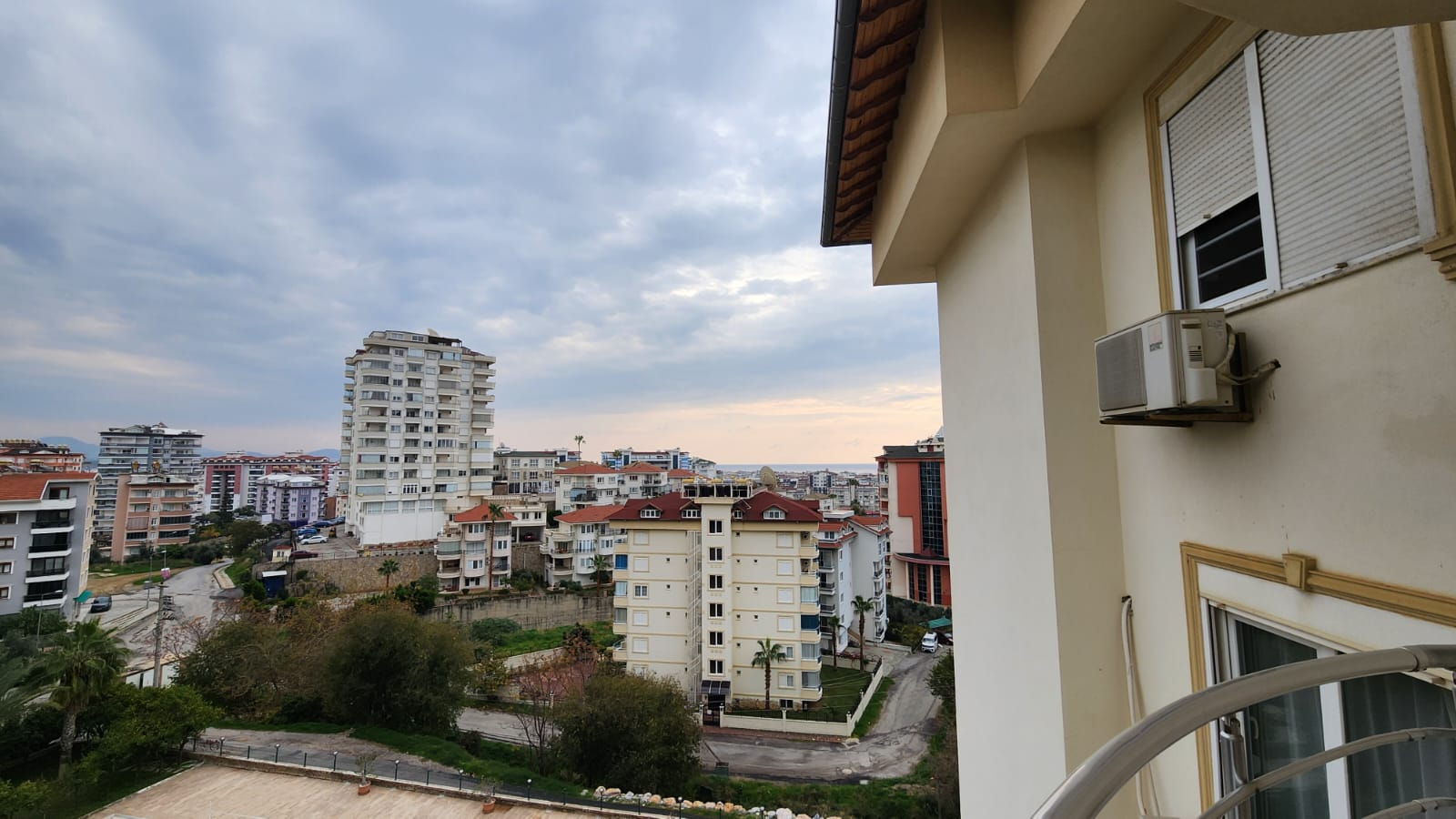 Fredfyldt Liv i Cikcilli: Eksklusiv Ufurneret Bolig til Langtidsleje