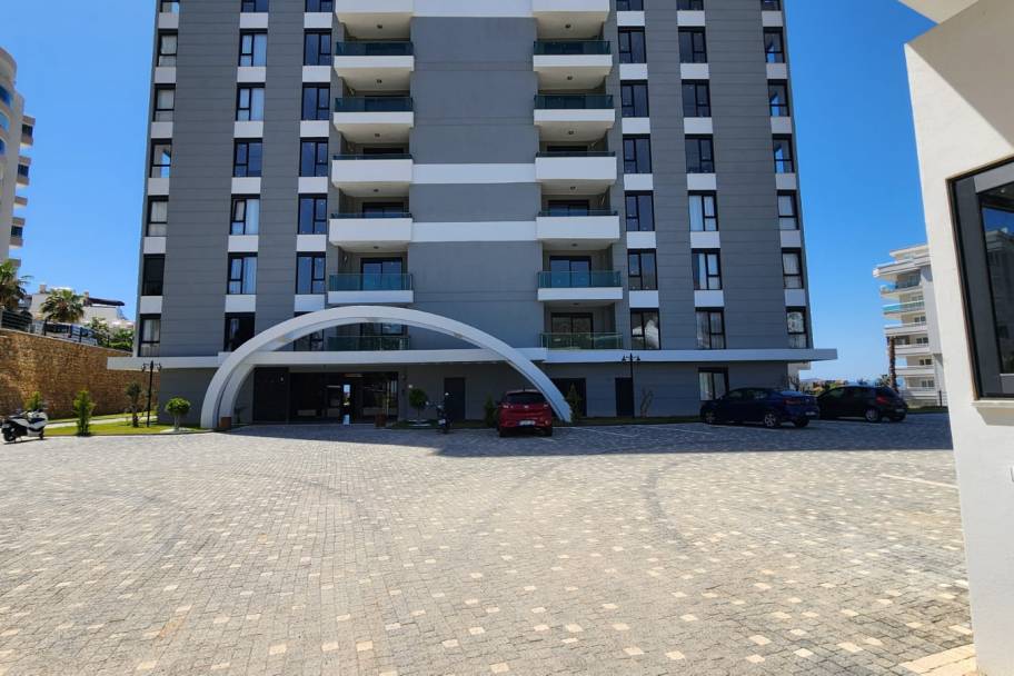 Nouveaux Appartements et Duplex à Mahmutlar avec Prestations Complètes