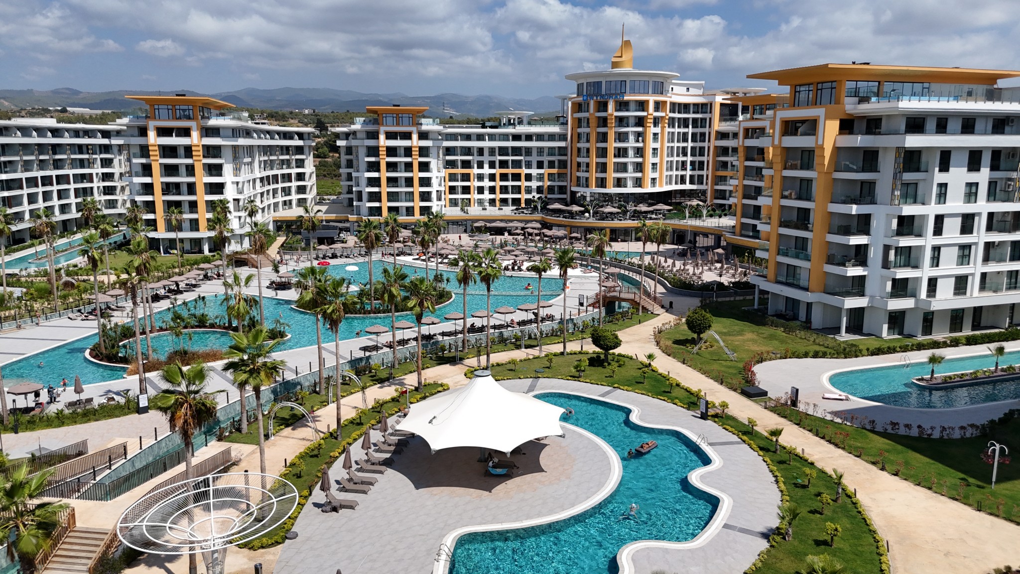 蔚蓝海岸的璀璨明珠：阿兰尼亚Payallar奢华海景公寓与复式官邸