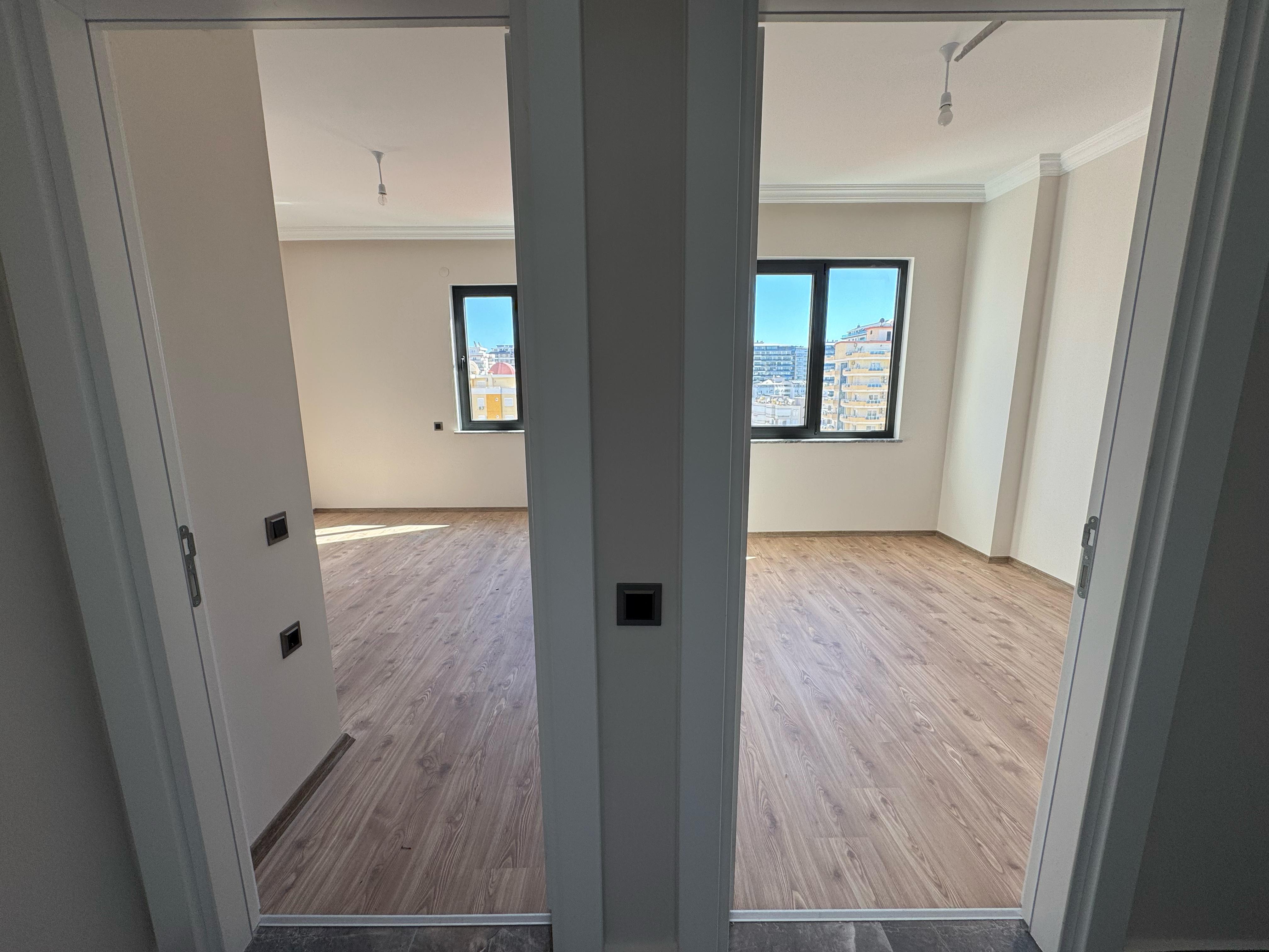 Royaal 2-Slaapkamerappartement in Mahmutlar: Ruimte en Comfort nabij Zee