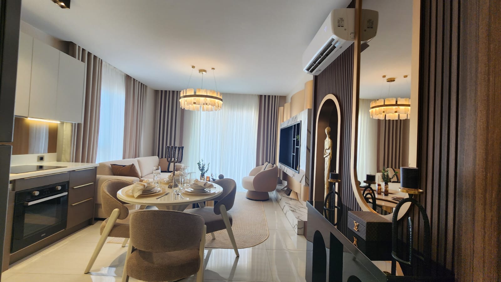 Eksklusiv residens i Kestel med havutsikt og luksuriøs resort-stil