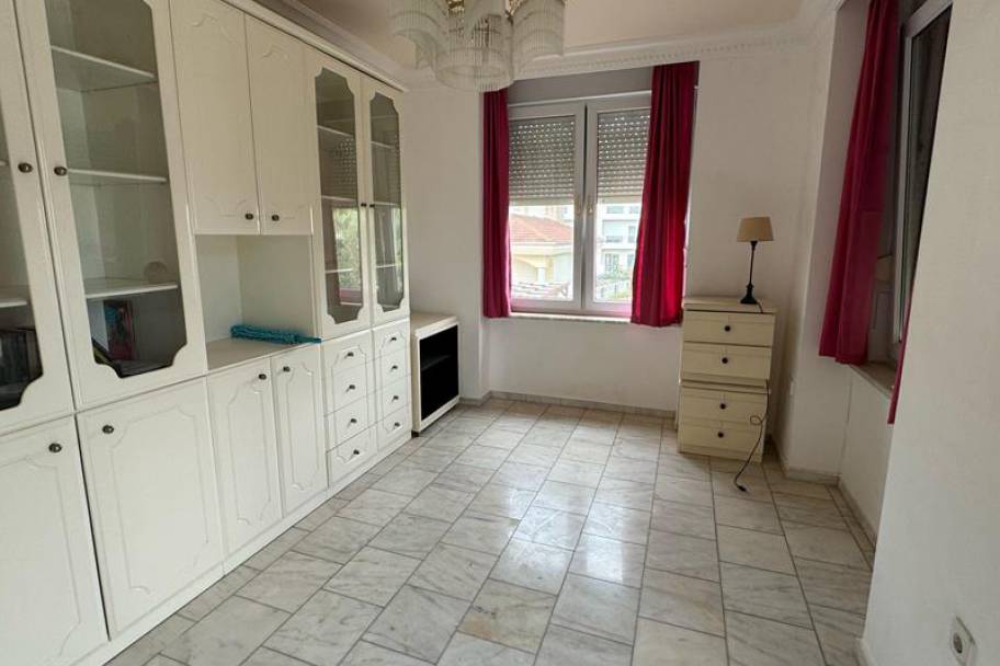 奧巴核心区1014平米顶级商业资产：尽揽阿兰亚城堡美景，开启无限投资潜能