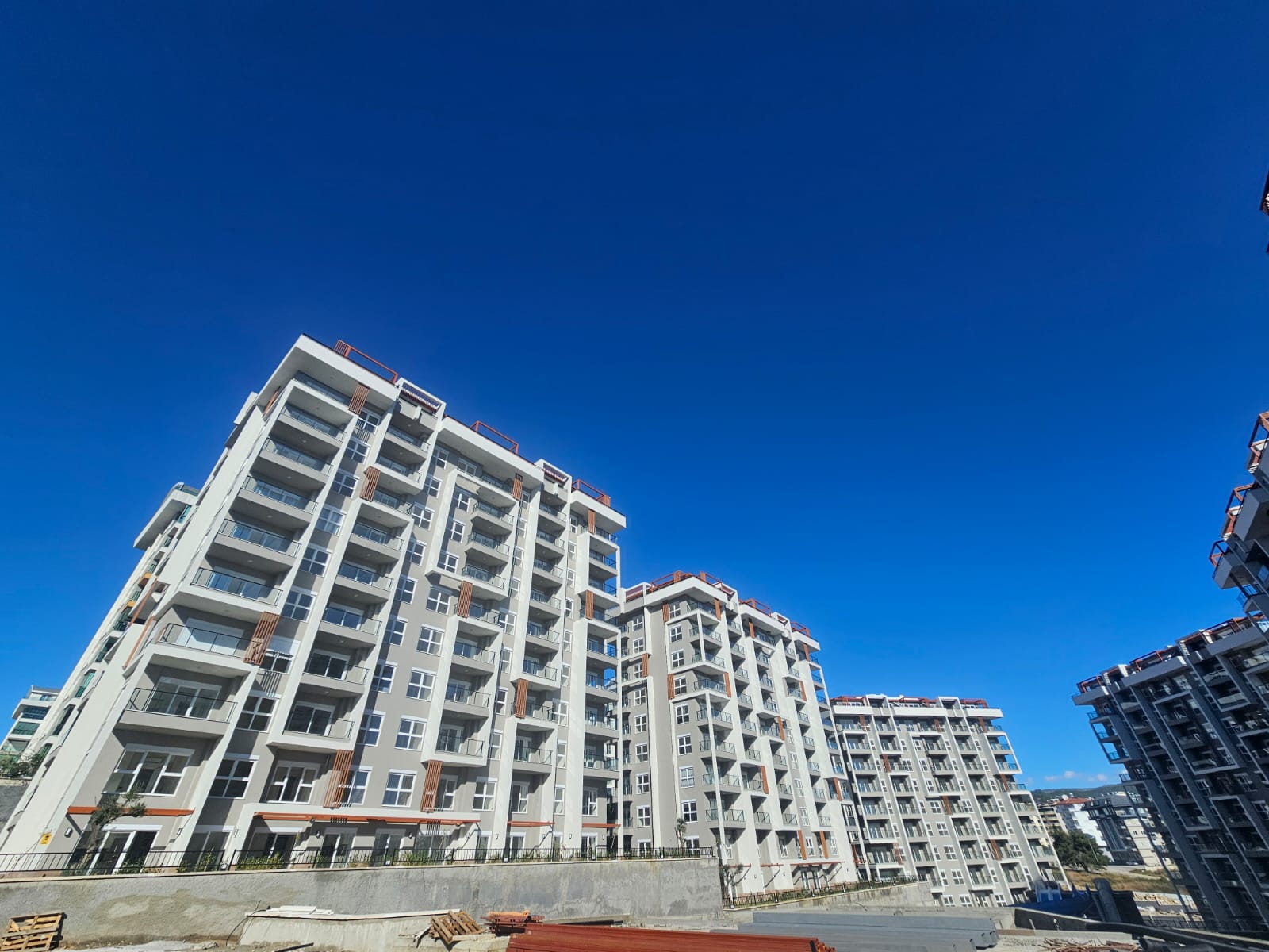 Avaimet käteen -luksusasunnot Avsallarissa: Modernit kodit Incekumin rannan äärellä