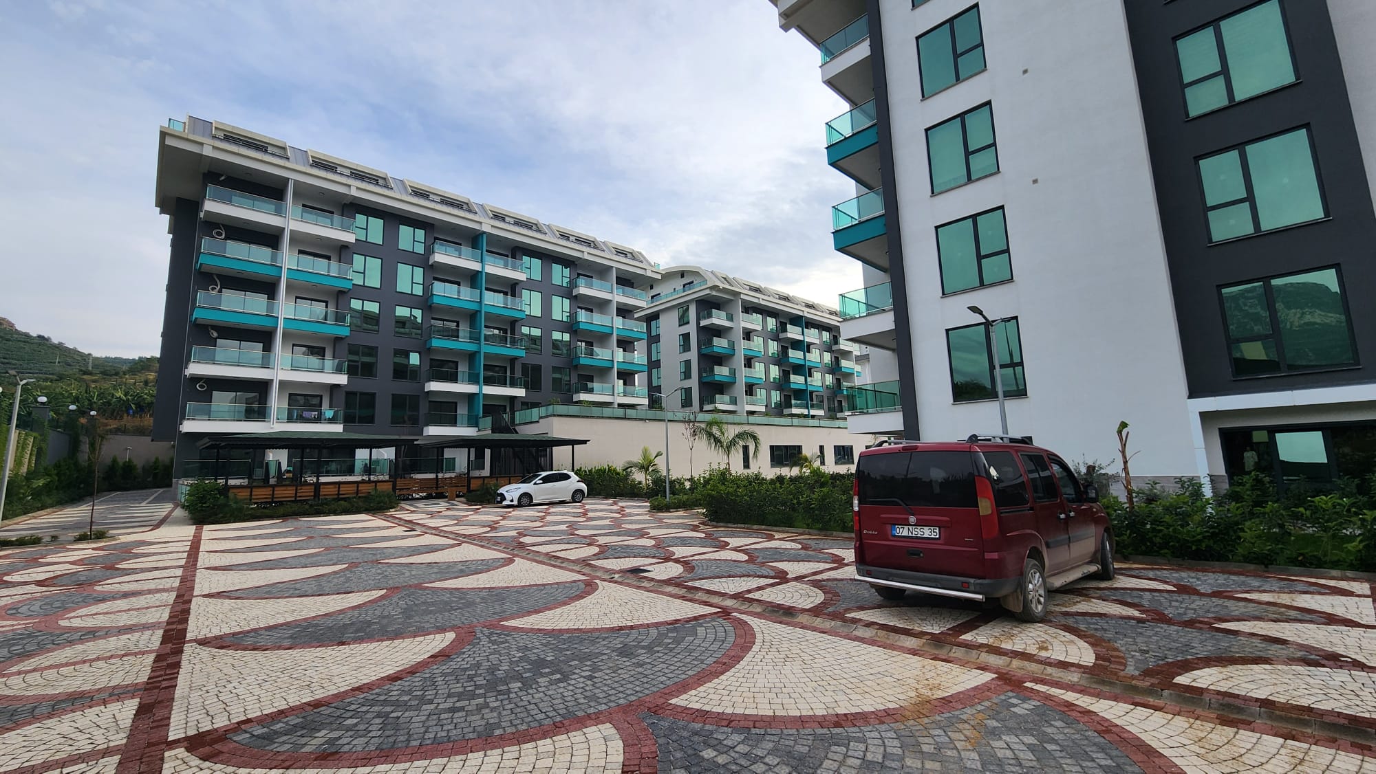 Exclusief Kustleven: Luxe Appartementen en Duplexen in Kargicak, Alanya